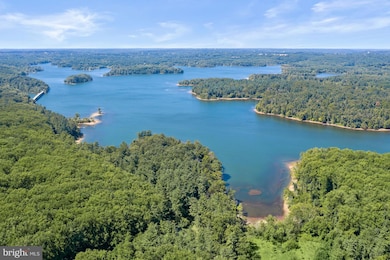 12021 Deer Bit Ln, Glen Arm, MD 21057 - photo 4