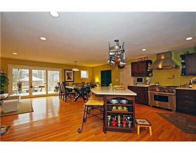 630 Flanders St, Chelsea, MI 48118 - photo 4