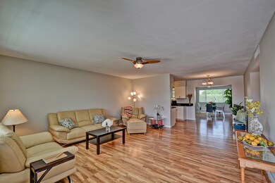 10020 W Cumberland Dr, Sun City, AZ 85351 - photo 2