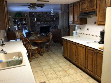 Kitchen 3IMG_0011