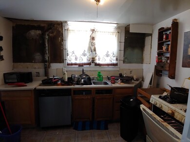 2060 Myrtle Ave, Columbus, OH 43211 - photo 7