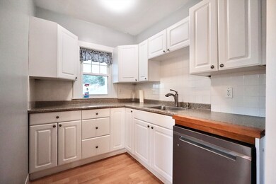 57 Emerson St unit 2, Wakefield, MA 01880 - photo 4