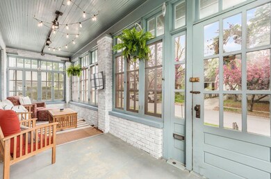 Sunroom / Front Porch