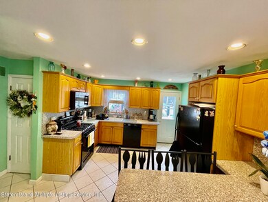 330 Fairbanks Ave, Staten Island, NY 10306 - photo 7