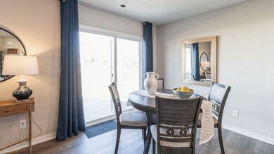 9443 Lovegrass Dr SW, Cedar Rapids, IA 52404 - photo 5