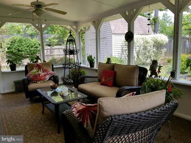 12928 Victoria Heights Dr, Bowie, MD 20715 - photo 4