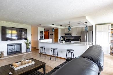 427 Captains Ct unit F, Winneconne, WI 54986 - photo 5