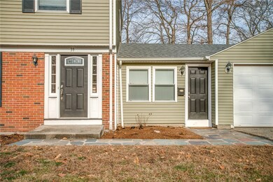 39 Monmouth Dr, Riverside, RI 02915 - photo 3