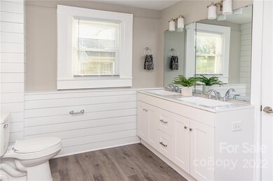 110 E Bell St, Statesville, NC 28677 - photo 4