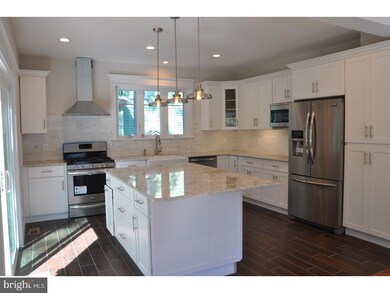 832 Stokes Ave, Collingswood, NJ 08108 - photo 4