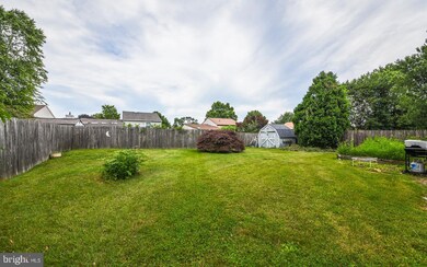 422 Musket Dr, Morrisville, PA 19067 - photo 4