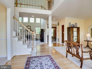 8920 Mountain Ash Dr, Springfield, VA 22153 - photo 3