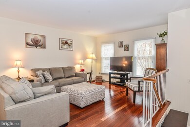 6804 Earthstar Ct, Springfield, VA 22152 - photo 3