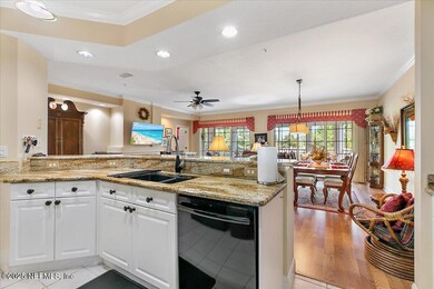 06-Kitchen to Family Room