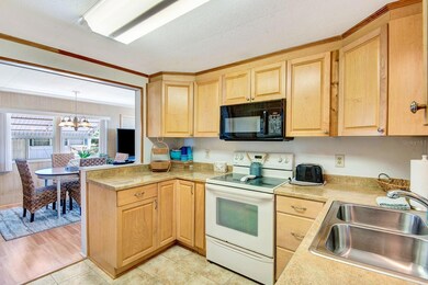 10315 Cortez Rd W unit 30F, Bradenton, FL 34210 - photo 6