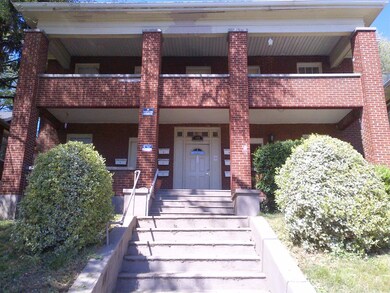 813 Ferdinand Ave SW