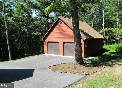 74 Donegal Ln, Berkeley Springs, WV 25411 - photo 2