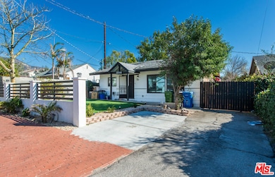 14682 Cobalt St, Sylmar, CA 91342 - photo 2