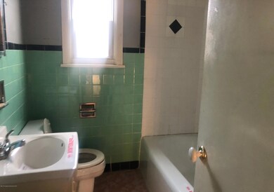 210 Center St, Taylor, PA 18517 - photo 6