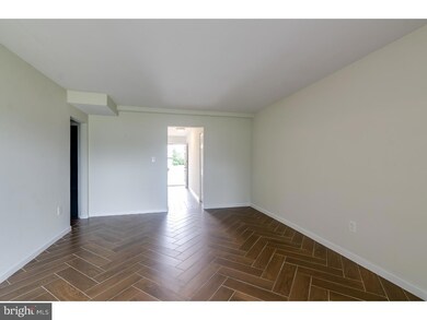 801 Henri Ct unit 801, Burlington, NJ 08016 - photo 6