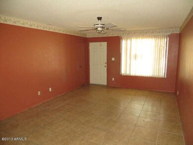 023-353476-LivingArea1