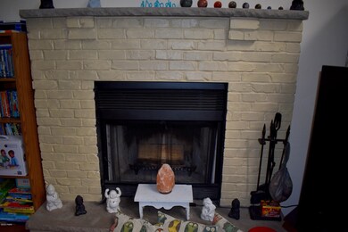 1059 Rainbow Dr, Lake Ariel, PA 18436 - photo 5