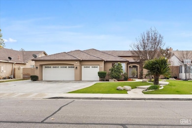 12411 Riverfront Park Dr, Bakersfield, CA 93311 - photo 3