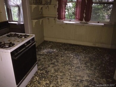 722 E Broad St, Statesville, NC 28677 - photo 6