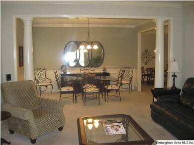 BEAUTIFUL OPEN FLOOR PLAN , NEW CARPET AND PAINT T