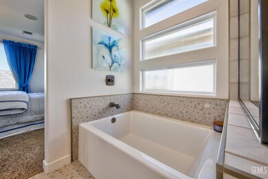 11032 Alcazar Ave, Bakersfield, CA 93311 - photo 6