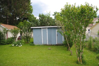 28 Stanton St, Honesdale, PA 18431 - photo 5