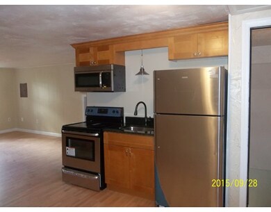 685 Pond St unit 1, Franklin, MA 02038 - photo 4