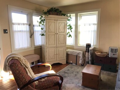 560 Chestnut St, Freemansburg, PA 18017 - photo 6