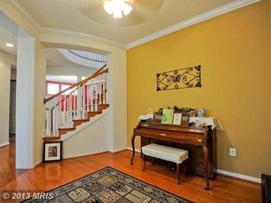 8185 Usher Dr, Lorton, VA 22079 - photo 3