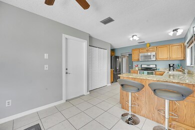 2410 SW Bayshore Blvd, Port Saint Lucie, FL 34984 - photo 7