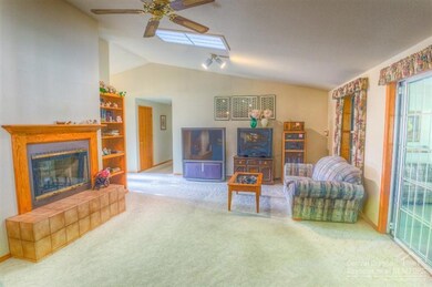 61260 Victory Loop, Bend, OR 97702 - photo 6