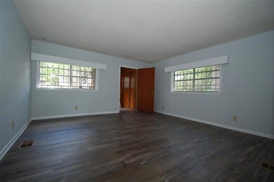 908 W Heron St, Denison, TX 75020 - photo 4