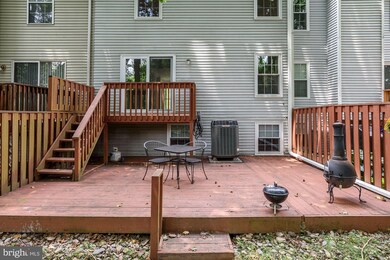 11724 Lone Tree Ct, Columbia, MD 21044 - photo 3