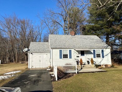 824 Amostown Rd, West Springfield, MA 01089 - photo 2