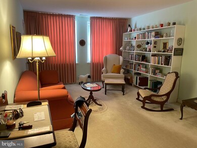 4431 36th St S unit B1, Arlington, VA 22206 - photo 2