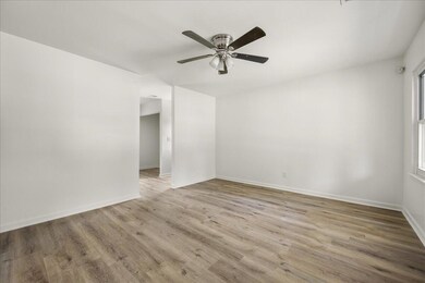 186 Monitor Cir, Moncks Corner, SC 29461 - photo 6