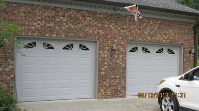 COCKRELL  Cornell Dr 011