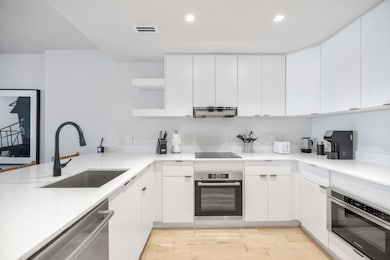 Roney Palace unit 512, Miami Beach, FL 33139 - photo 4