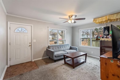 2413 Adams Ave, Des Moines, IA 50310 - photo 6