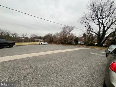 1373 Park Ln, Darby, PA 19023 - photo 4