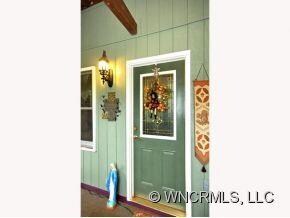 Charm begins at front door