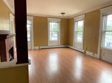 Apt 1