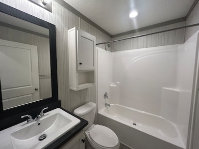 751 Virginia unit 751, Belleville, MI 48111 - photo 6