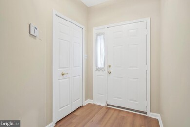 7106 Meadow Green Terrace, Hyattsville, MD 20785 - photo 5