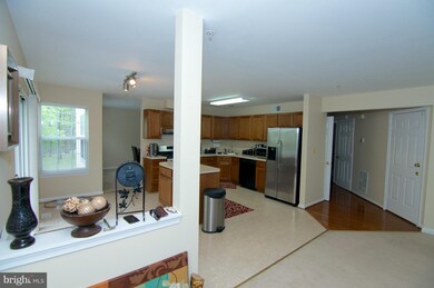 13409 Trumpeter Swan Ct, Upper Marlboro, MD 20774 - photo 5